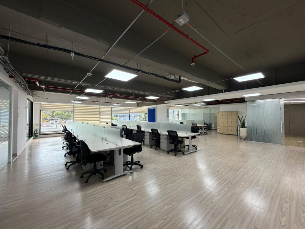 SE VENDE O ARRIENDA OFICINA EN CHICÓ NORTE 358M2 - 2