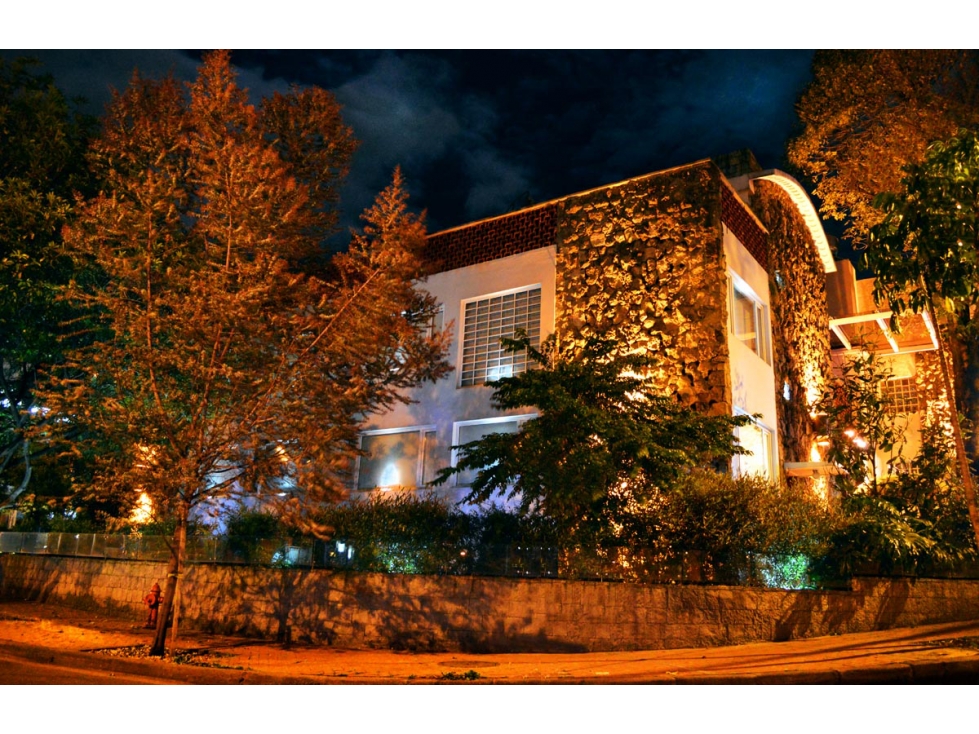 SE VENDE CASA EN ROSALES 1.094m2 TERRAZAS