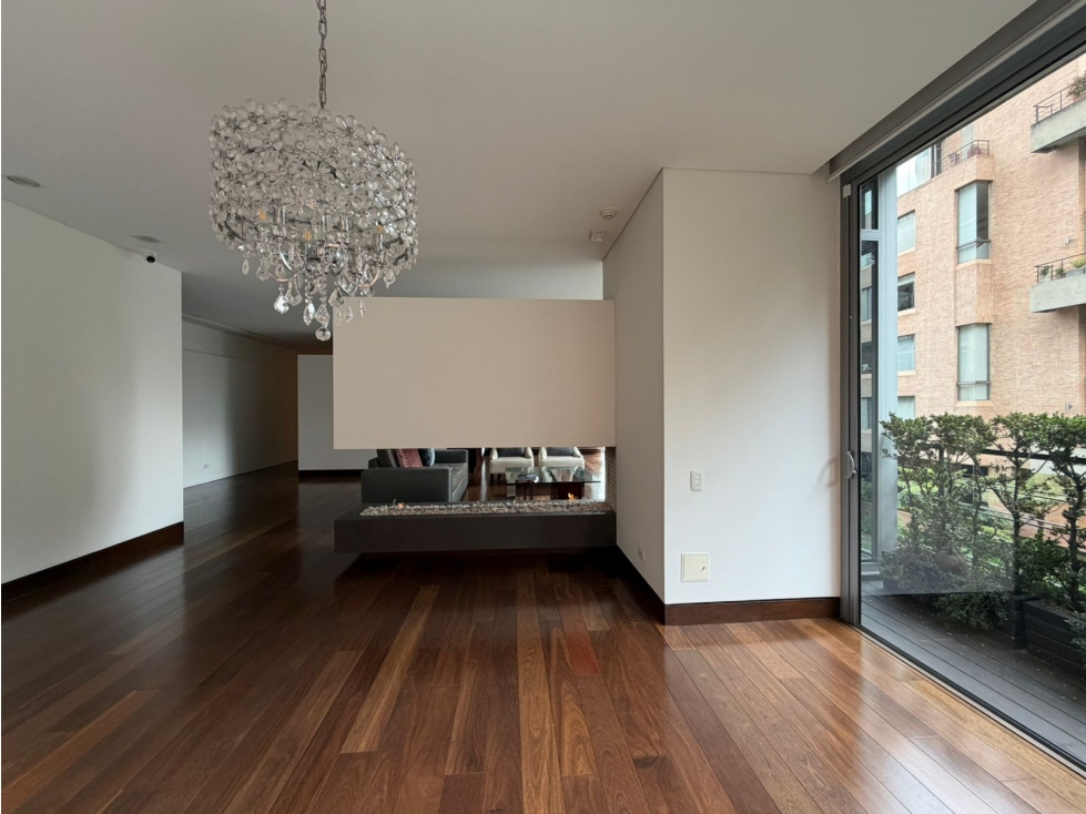 SE VENDE O ARRIENDA APARTAMENTO EN CHICÓ RESERVADO 280m2 — foto 4