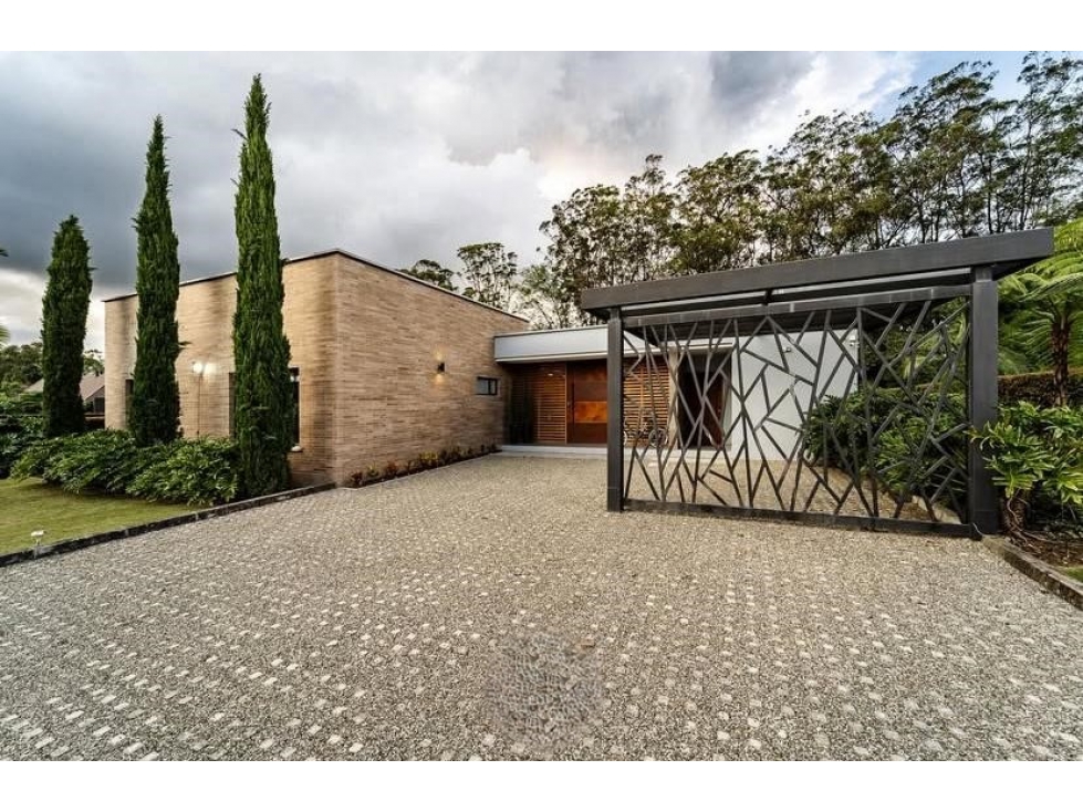 Vendo hermosa casa Llano grande