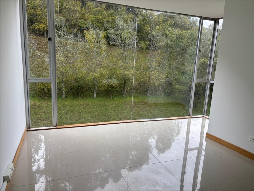 Vendo Aparta-oficina en alto de palmas - Mall Indiana — foto 2