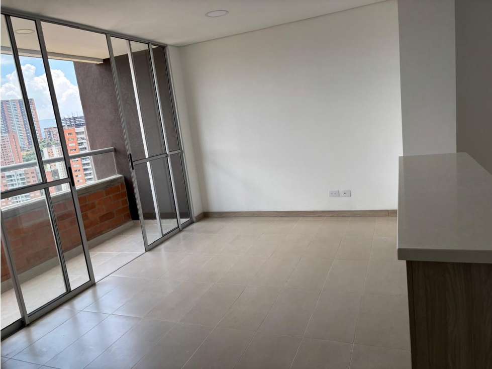 Vendo apartamento Sabaneta Loma san José — foto 3
