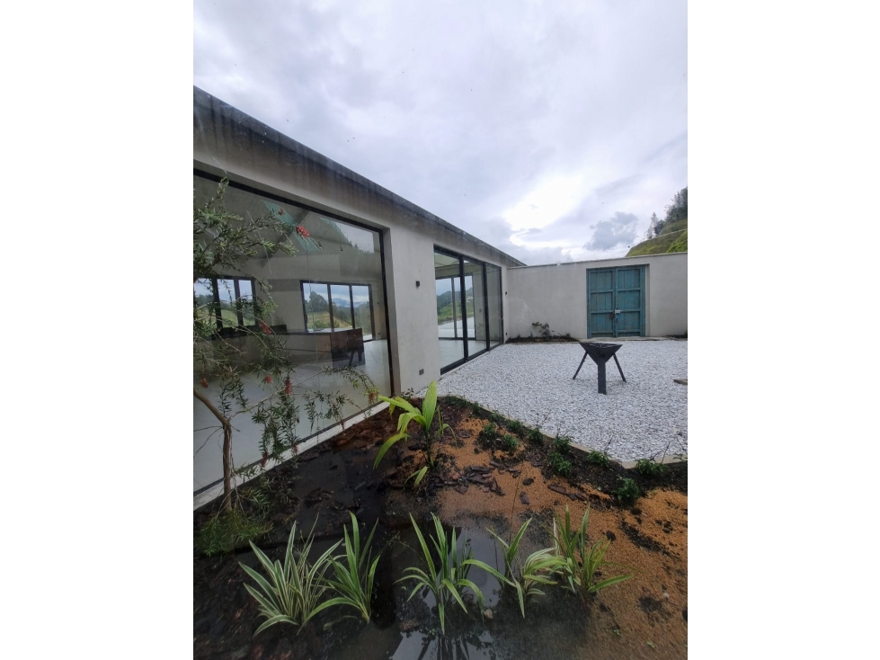 Vendo casa Finca en el Retiro