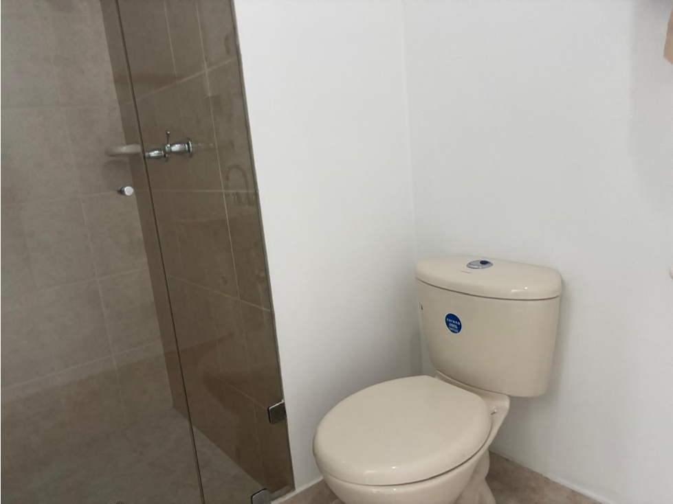 Vendo Aparta-oficina en alto de palmas - Mall Indiana — foto 5
