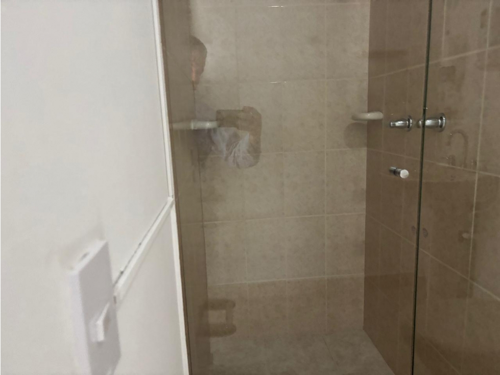 Vendo Aparta-oficina en alto de palmas - Mall Indiana — foto 6