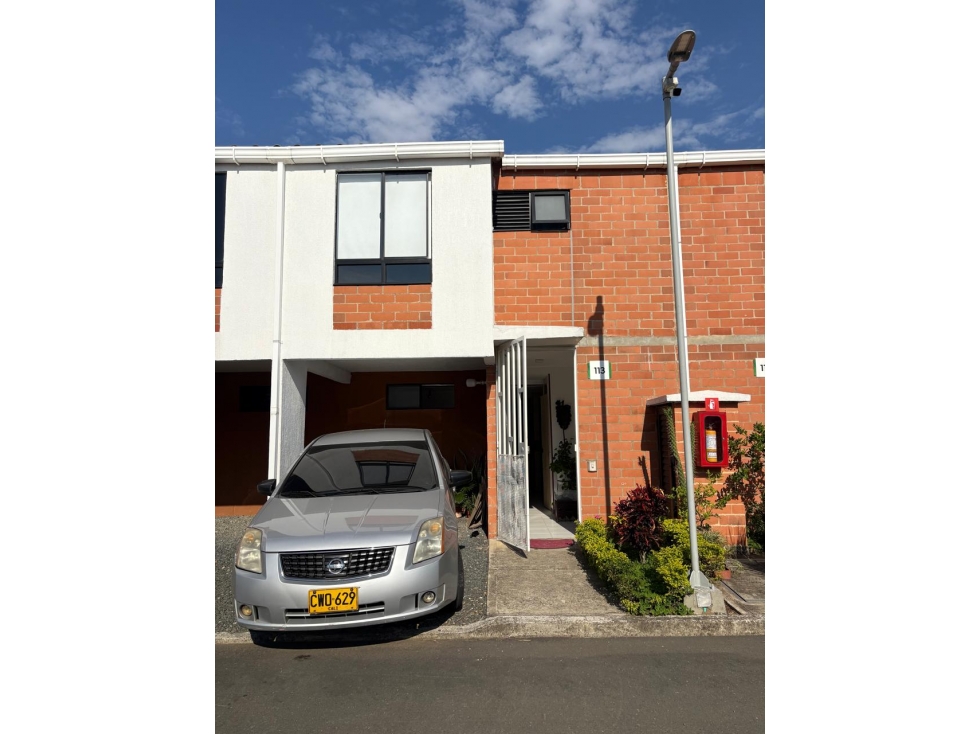 VENDO CASA EN CR FORESTA - JAMUNDI