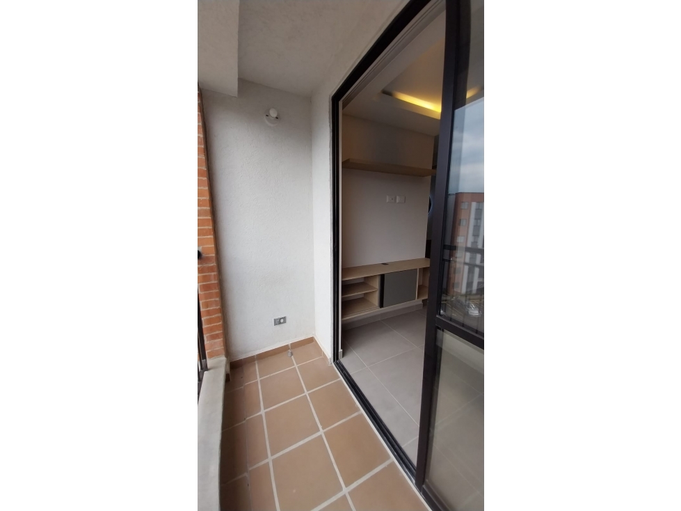 ARRIENDO APARTAMENTO CR BRISSEA - 6