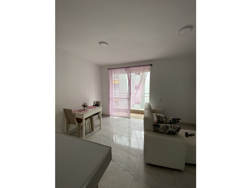 ARRIENDO APARTAMENTO EN CR TRIGALES - VIA CANDELARIA — foto 2