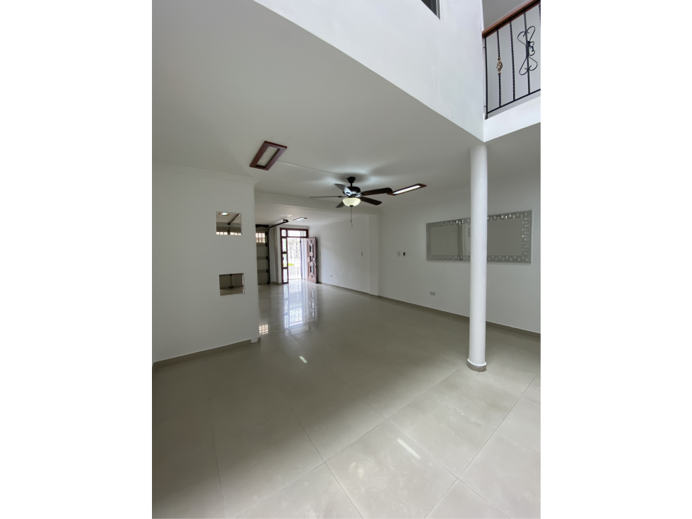 VENDO CASA UNIFAMILIAR EN EL INGENIO DE 3 NIVELES — foto 6