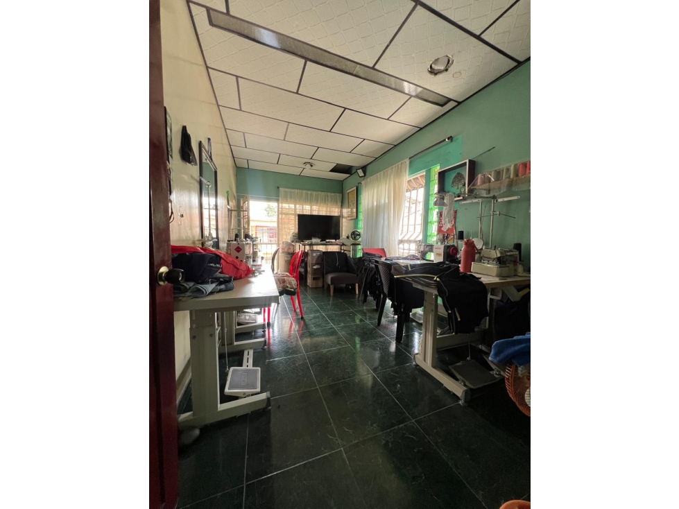VENDO CASA ESQUINERA EN EL VALLADO — foto 2