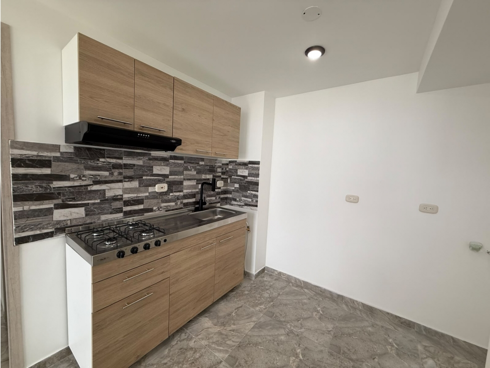 ARRIENDO APARTAMENTO CR PALOMINO - CIUDAD GUABINAS