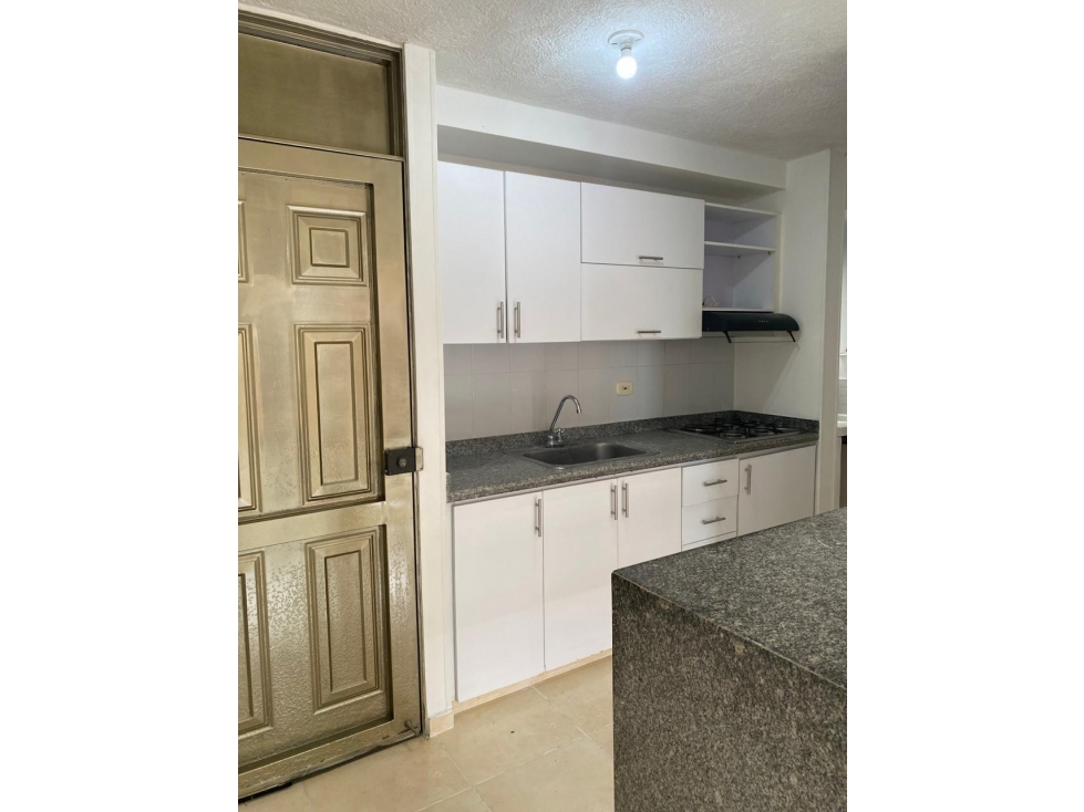 VENDO APARTAMENTO EN CR MANANTIAL DE LA BOCHA — foto 3