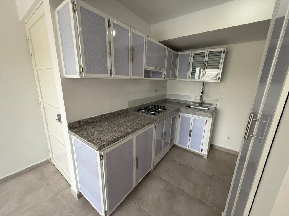 ARRIENDO APARTAMENTO EN CR GOLONDRINAS DE LA COLINA - YUMBO — foto 3