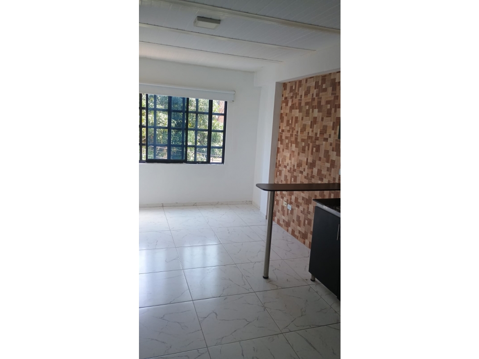 ALQUILO APARTAESTUDIO EN ARANJUEZ 302 — foto 6