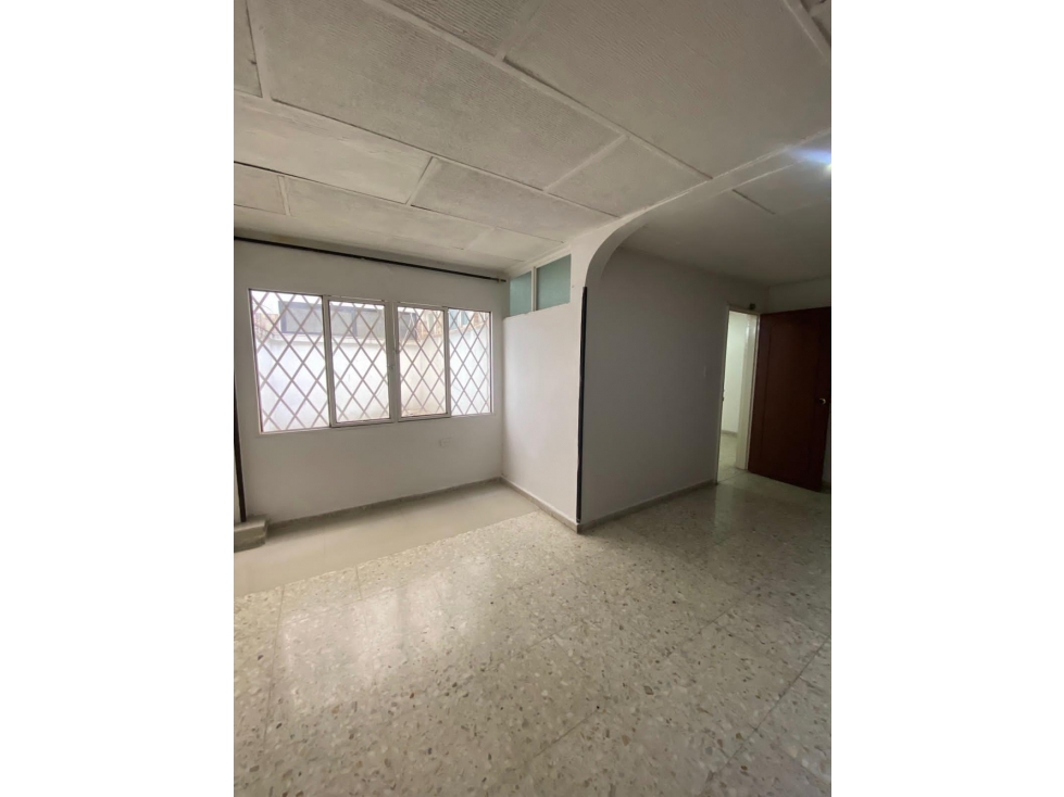 VENDO APARTAMENTO EN EDIFICIO FORTALEZA- VERSALLES - 3