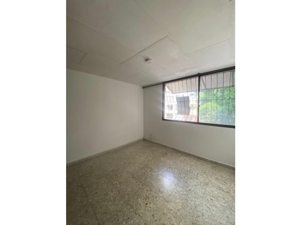 VENDO APARTAMENTO EN EDIFICIO FORTALEZA- VERSALLES - 5