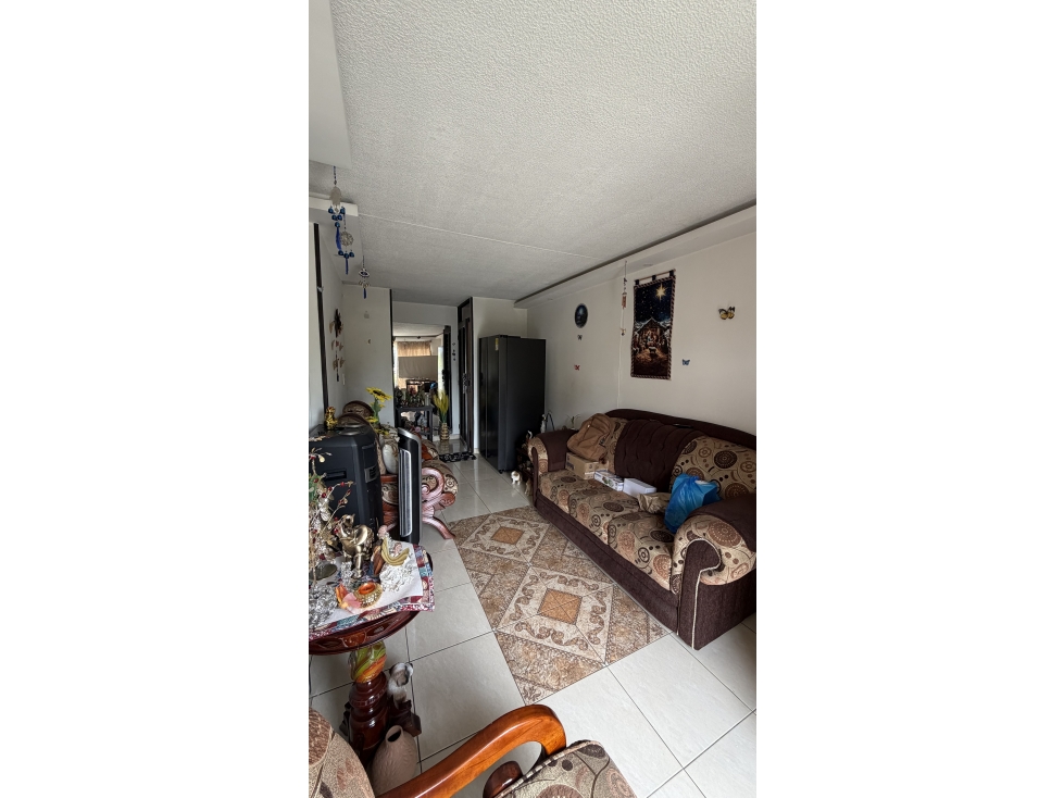VENDO APARTAMENTO EN CR BALCONES DE VALDEPEÑAS - ALAMOS — foto 4