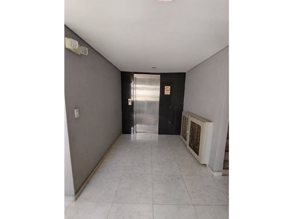 ARRIENDO APARTA ESTUDIO EDIFICIO COLORS APTO 305 — foto 4