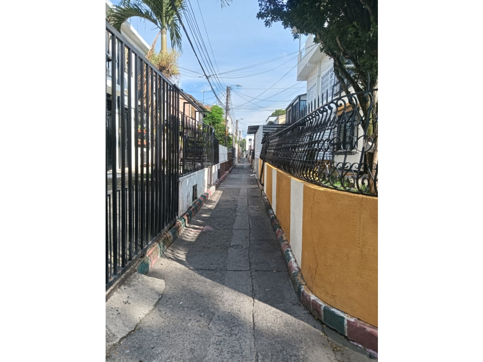 VENDO CASA PARA INVERSION 3 NIVELES AL NORTE DE CALI. LOS ALAMOS — foto 3
