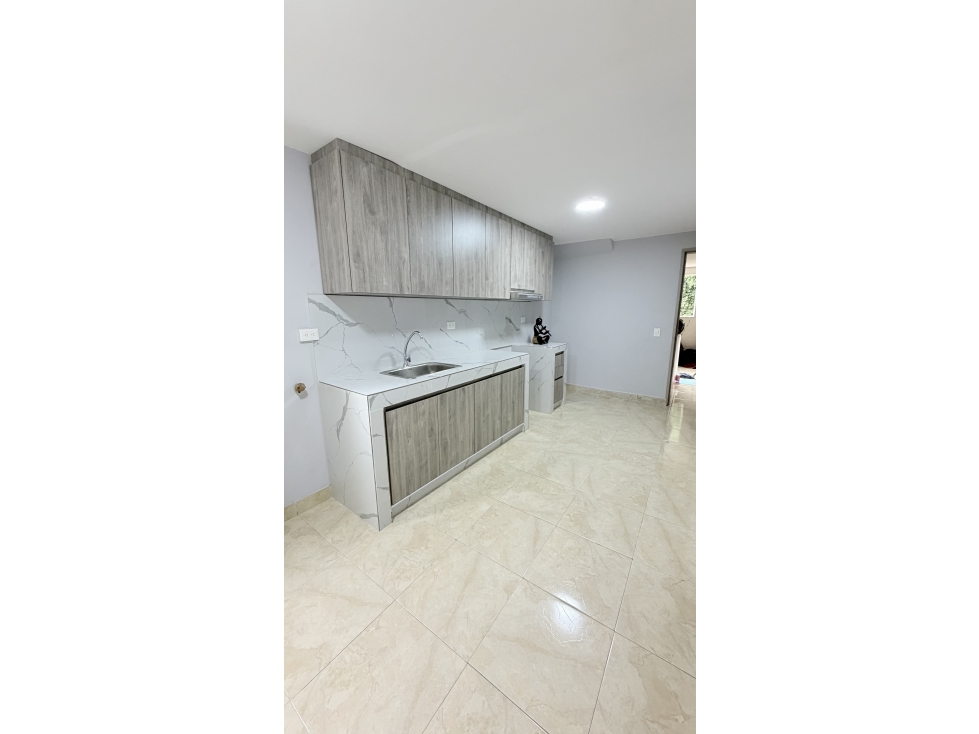ARRIENDO APARTAESTUDIO EN SALOMIA 3 PISO — foto 2