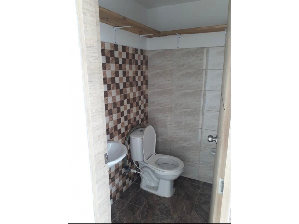 VENDO EDIFICIO RESIDENCIAL Y COMERCIAL CANTARRANA VILLAVICENCIO - 2