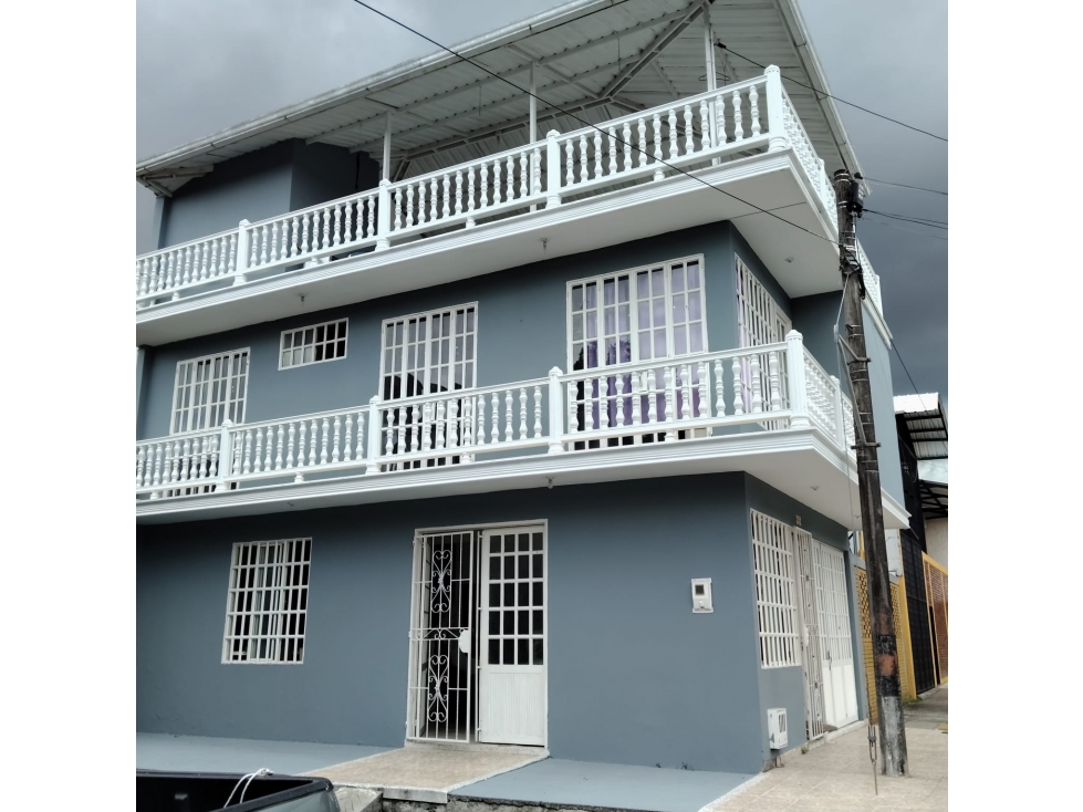 Vendo casa comercial Barrio Canaima Villavicencio