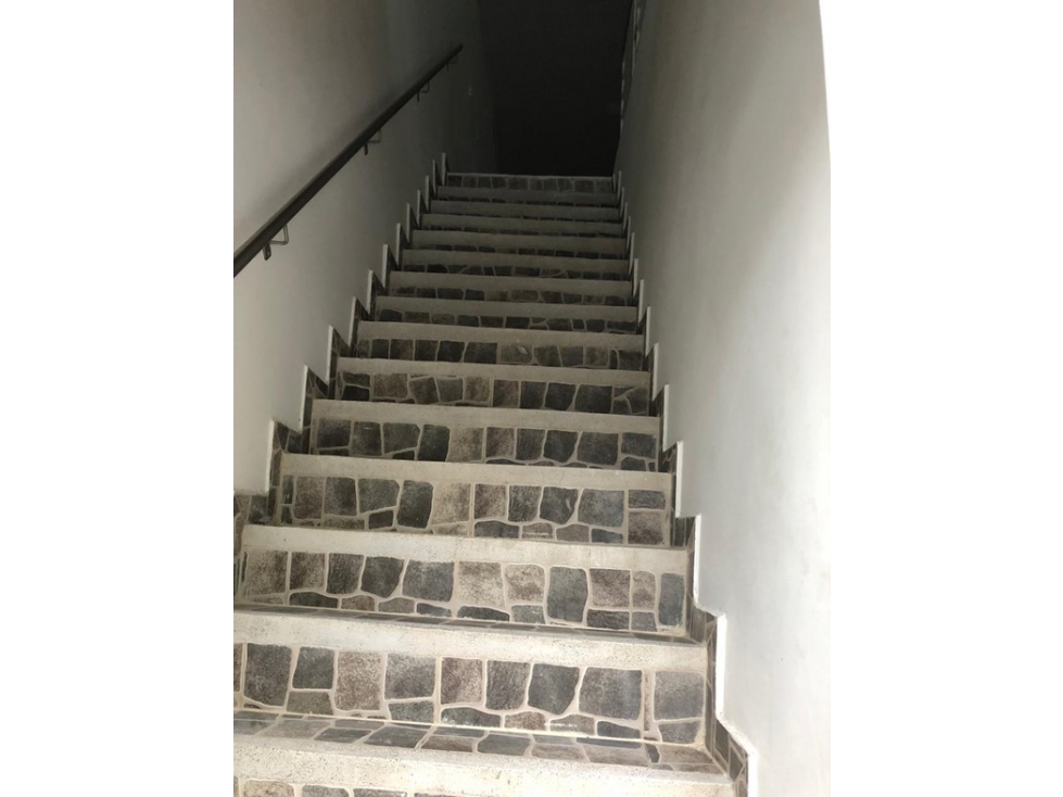 Vendo y permuto Casa comercial, Bodega y Apartamento Barrio El Recreo - 5