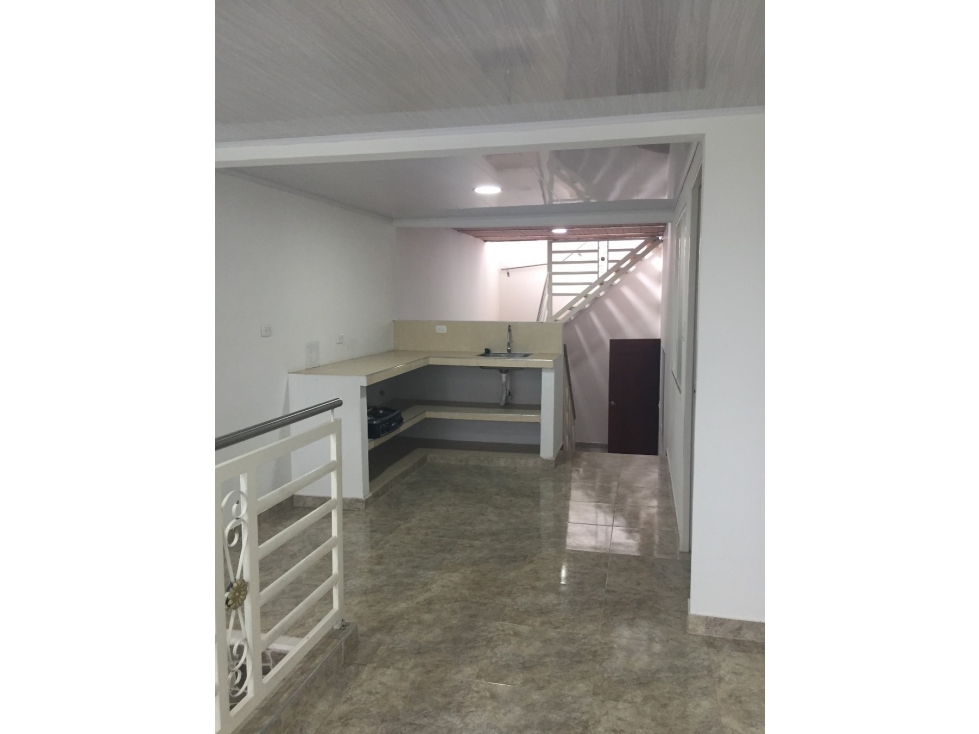Vendo y permuto Casa comercial, Bodega y Apartamento Barrio El Recreo - 6