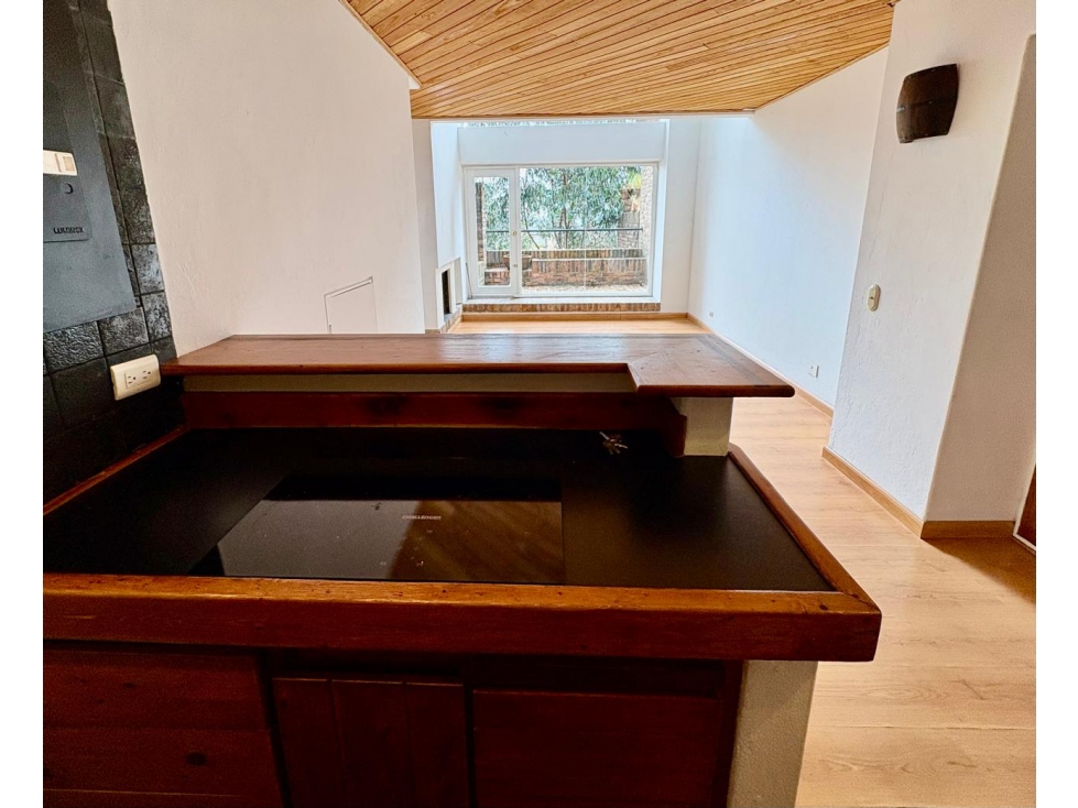 APARTAMENTO ARRIENDO ROSALES DUPLEX 57M2 $3.2MILL MAS ADM — foto 4