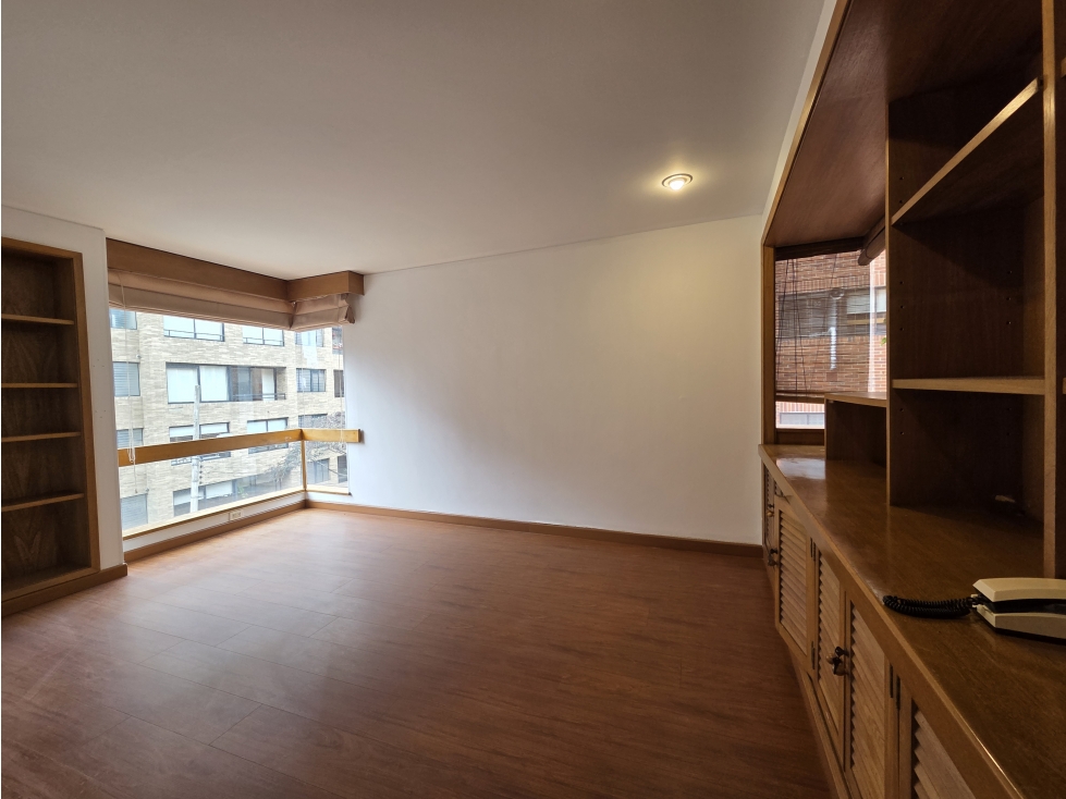 VENTA EN ROSALES SUPER APARTAMENTO PARA REMODELAR 198 MTS 3 CUARTOS — foto 5