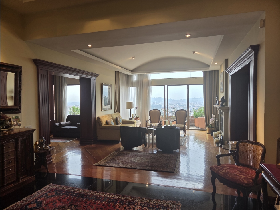 VENDO PENTHOUSE BOSQUE MEDINA 4 CUARTOS