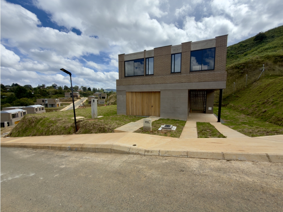 CASA ALTO DE LAS PALMAS HOUZEZ — foto 2