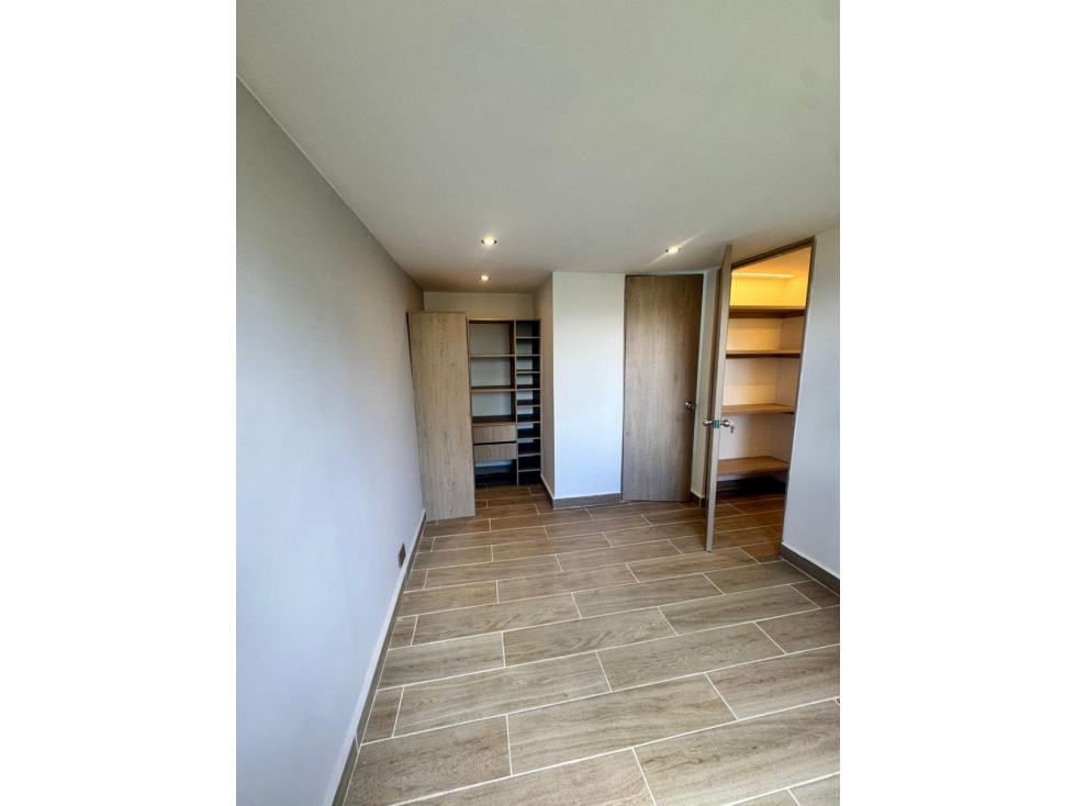 APARTAMENTO EN SABANETA BRIZZA — foto 4