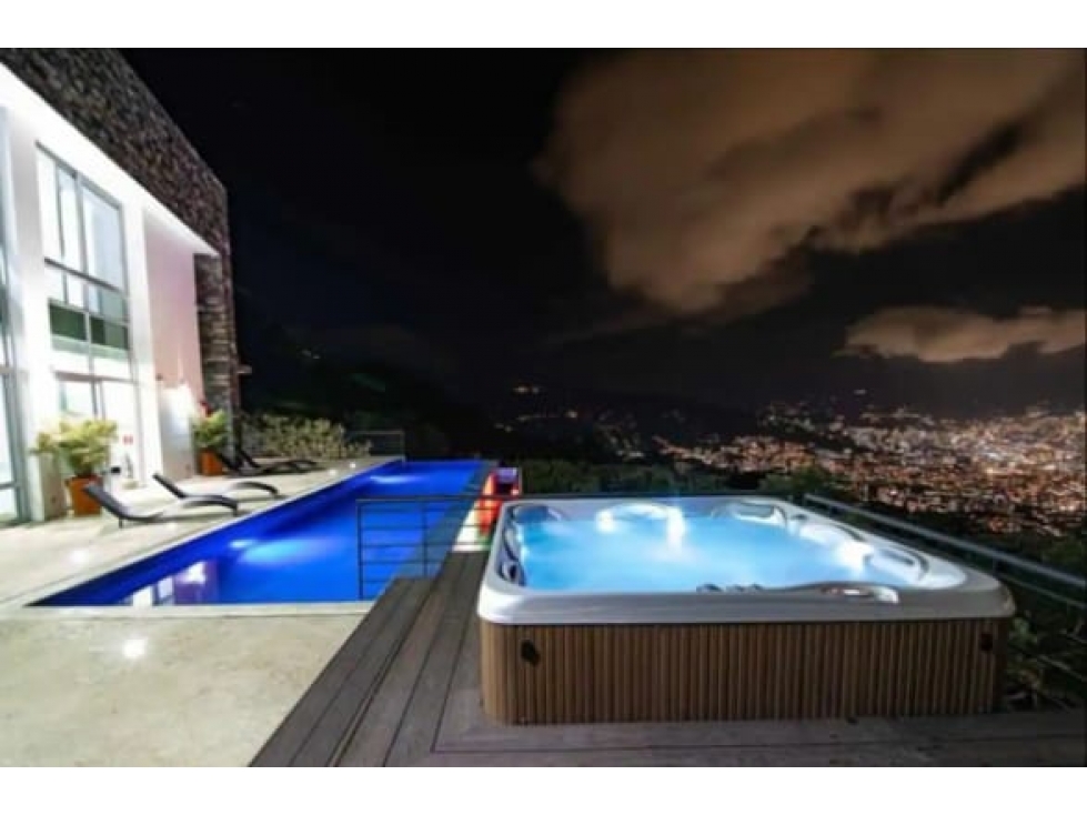 VENTA lujosa CASA independiente en Poblado con PISCINA, sector Palmas. — foto 6