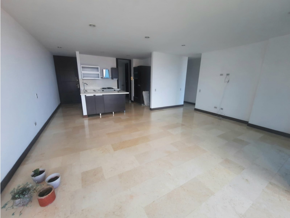 Venta de moderno apartamento en Sabaneta, sector Aves Maria. — foto 4