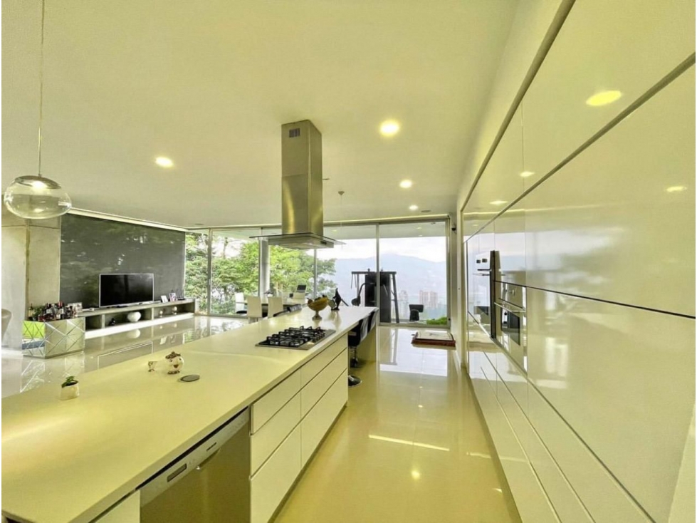 VENTA ESPECTACULAR CASA EN EL POBLADO - LOS BALSOS - Medellín — foto 3