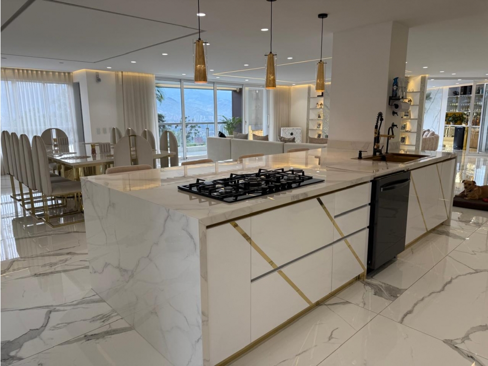 VENDO apartamento de lujo en El Poblado, sector El Campestre. — foto 3