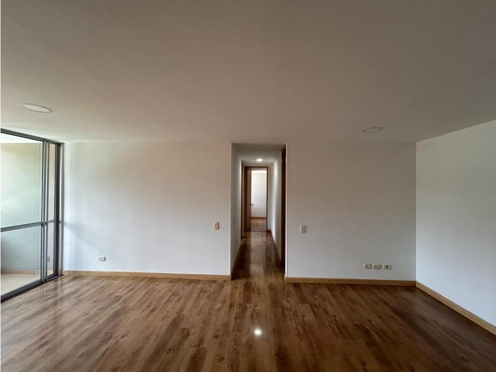 VENDO apartamento en Sabaneta - Loma de San José parte baja. — foto 4