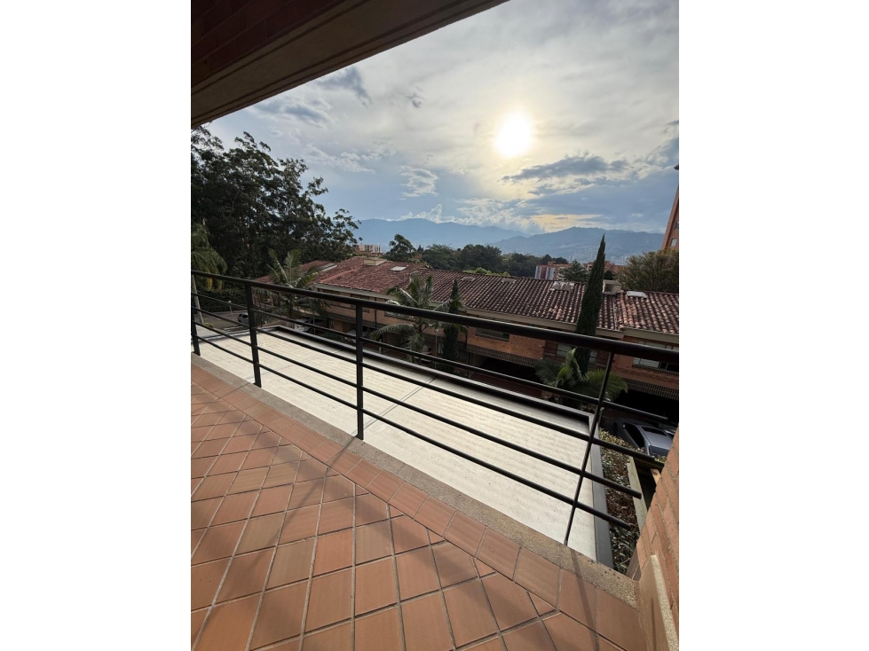 VENTA CASA ARRENDADA en Envigado, Benedictinos. SOLO INVERSIONISTAS