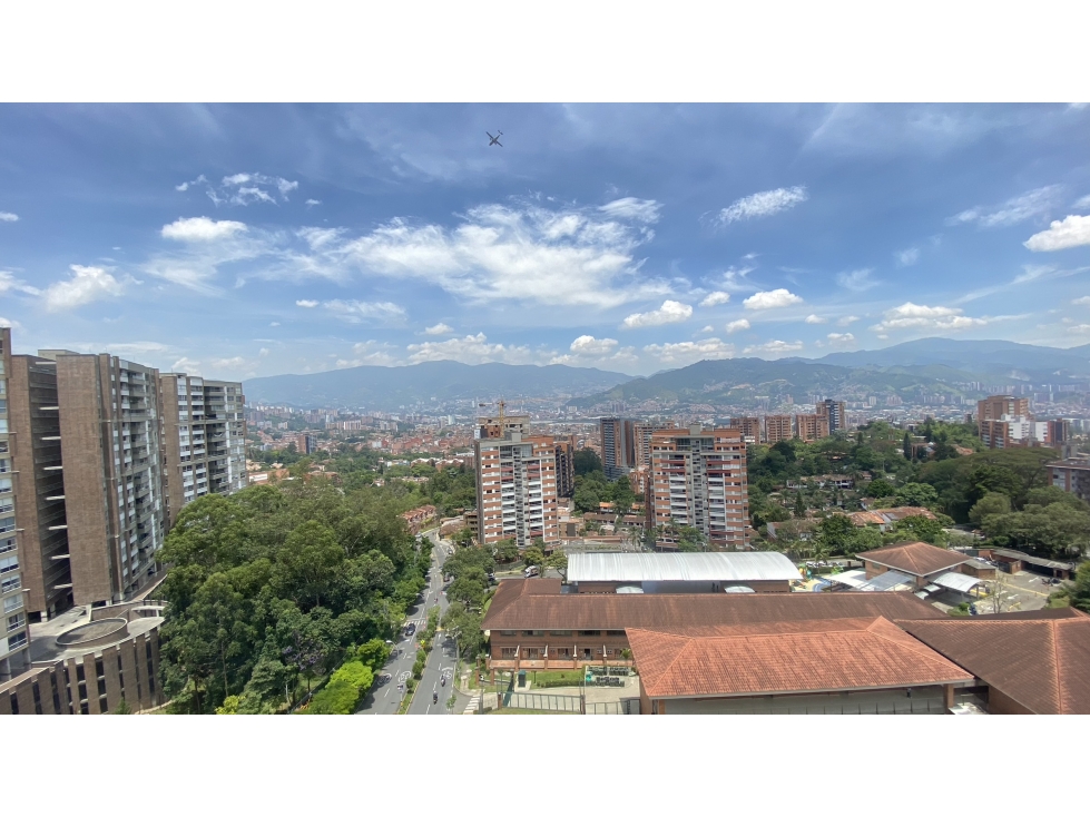 VENTA DE MODERNO APARTAMENTO EN CUMBRES - ENVIGADO. UNIDAD COMPLETA — foto 2