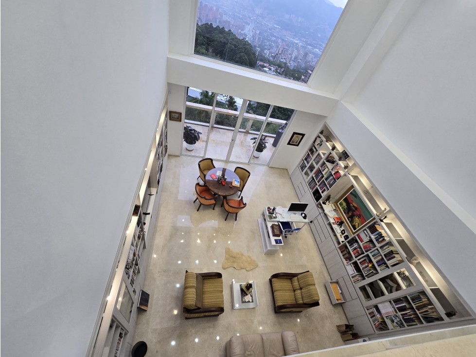 VENTA CASA MODERNA con PISCINA en el Poblado, Palmas. Pedido $14.000 — foto 6