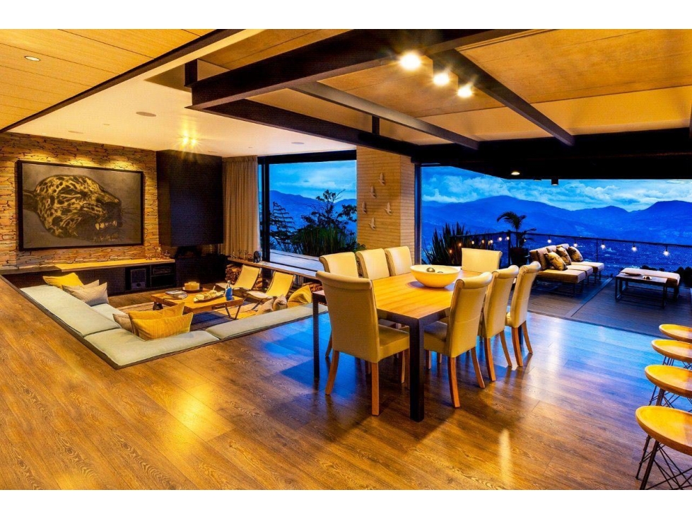VENTA CASA DE LUJO EN LAS PALMAS (ENVIGADO) CON VISTA A LA CIUDAD — foto 3