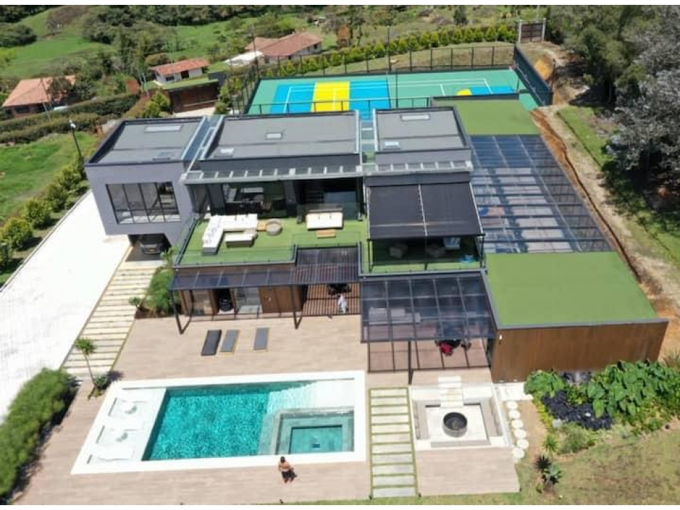 VENTA moderna CASA en LLANOGRANDE, piscina, tenis. Pedido $20.000 COP — foto 4