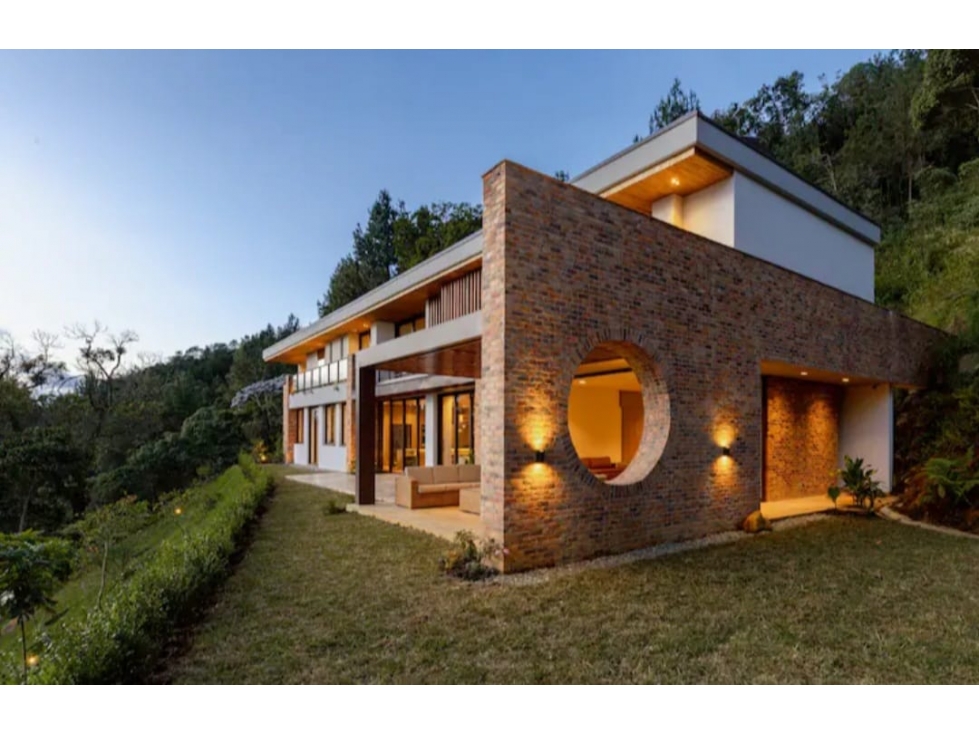 VENTA espectacular CASA en Las Palmas con jacuzzi y vista a la ciudad. — foto 2