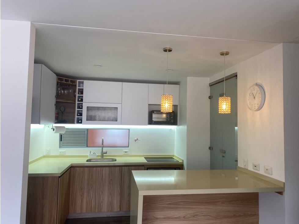 VENTA DE MODERNO APARTAMENTO EN SABANETA - San José. Unidad completa