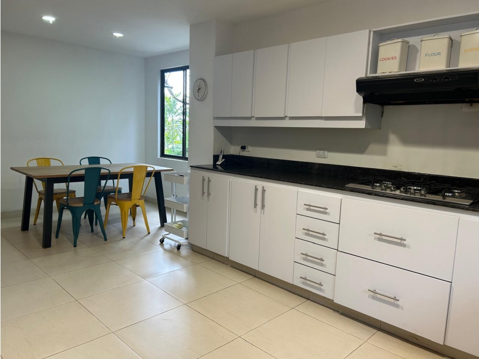 Vendo hermosa y amplia casa en El Poblado, cerca al tesoro. — foto 5