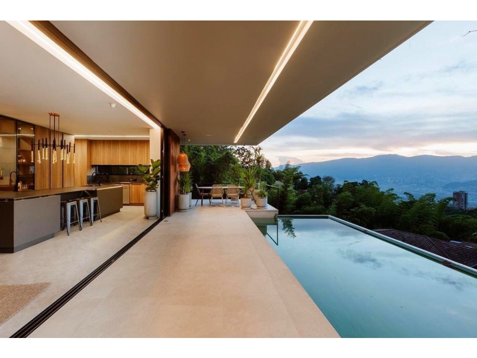 VENDO espectacular CASA con piscina, Poblado - Balsos. Pedido $11.000 — foto 5
