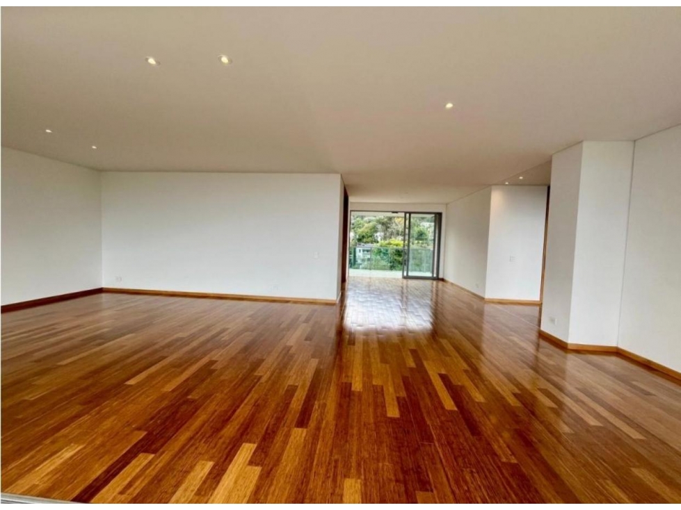 VENDO MODERNO APARTAMENTO EN EL POBLADO - LOS BALSOS — foto 4