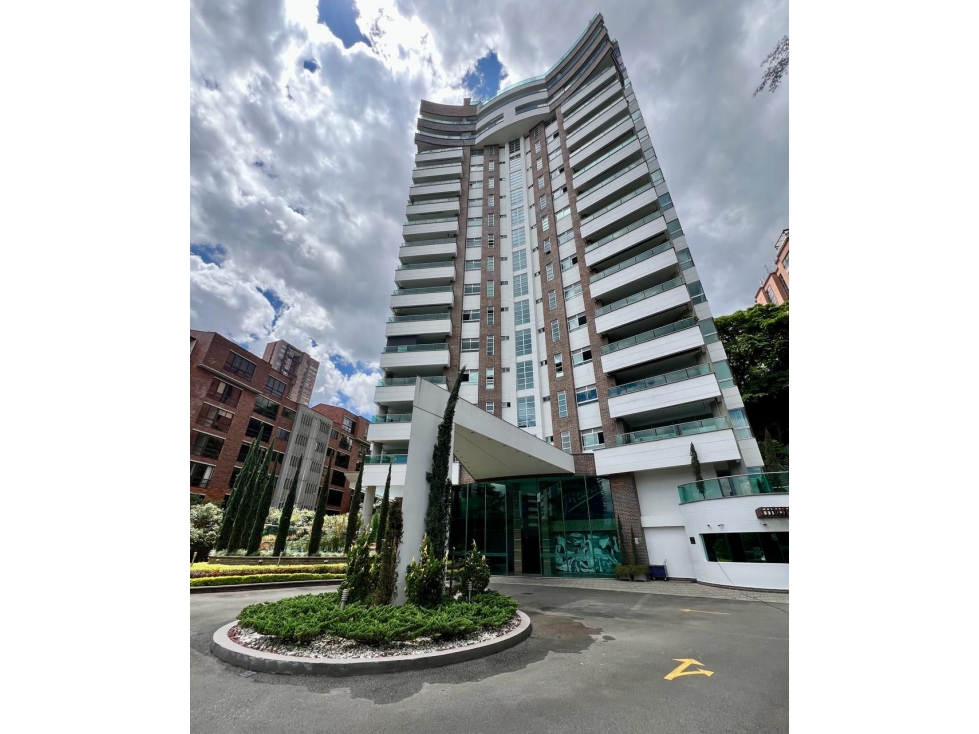 VENDO MODERNO APARTAMENTO EN CASTROPOL - EL POBLADO — foto 2