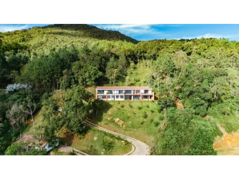 VENTA espectacular CASA en Las Palmas con jacuzzi y vista a la ciudad. — foto 3